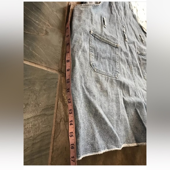 DENIM Bib Overalls JEAN SHORTS Adjustable cut offs, Fringed Front Pocket Vtg LRG - Picture 9 of 9